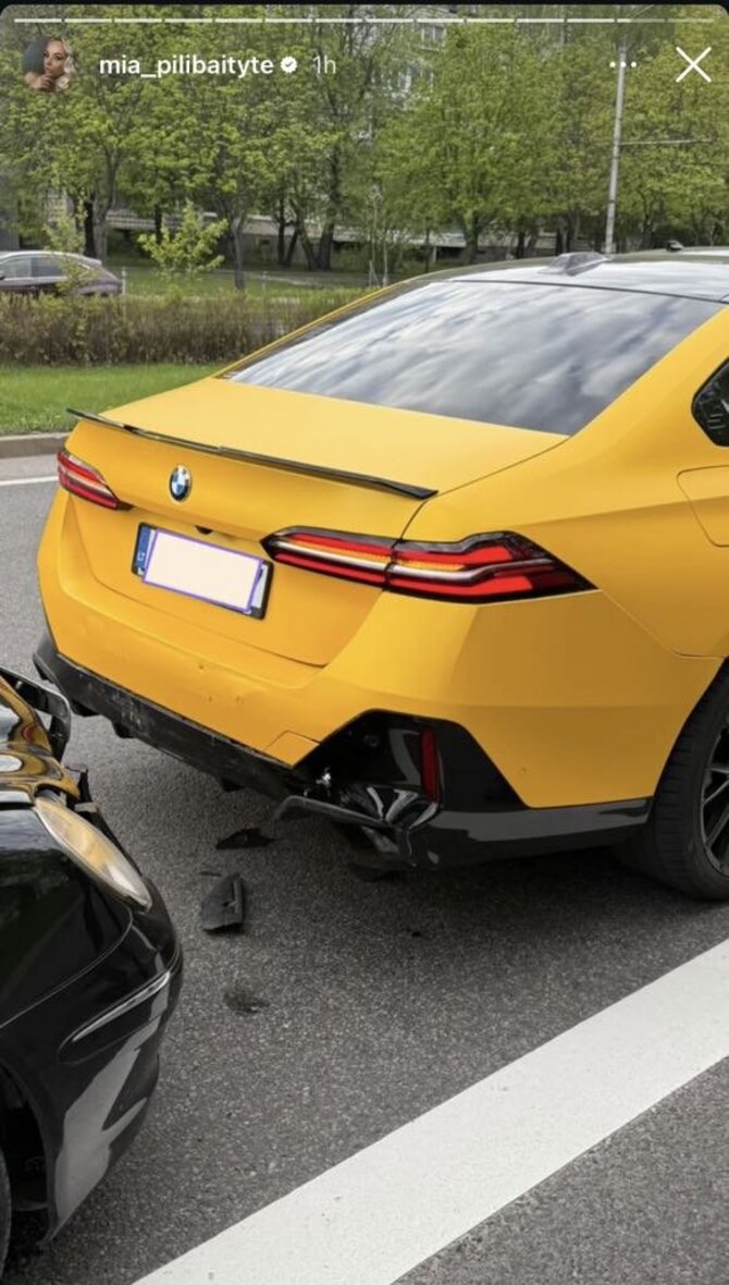 Stop kadras/Mios automobilis pateko į avariją