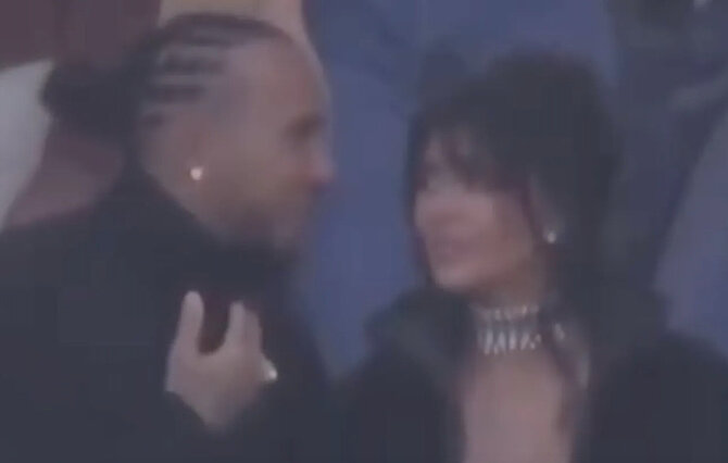 Stop kadras/Kim Kardashian ir Lewisas Hamiltonas