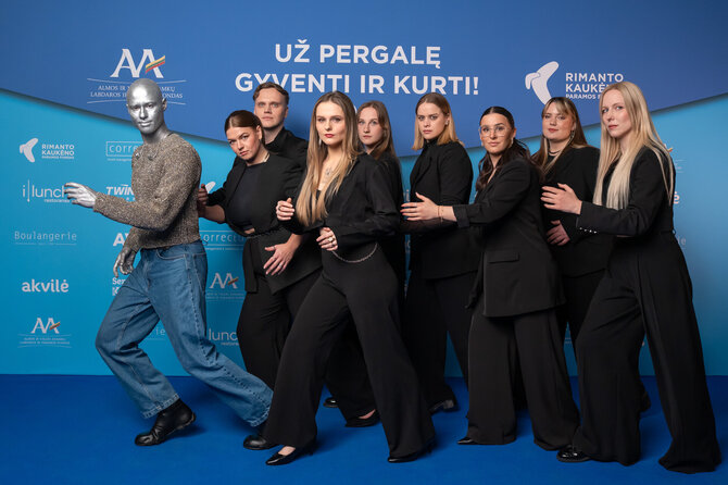 Dominyko Kazlovo, Gedmanto Kropio nuotr./„Koncerto „UŽ PERGALĘ GYVENTI IR KURTI“ akimirka