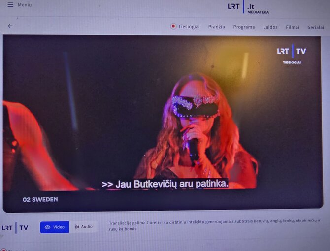 Soc. tinklų nuotr./„Eurovizijos“ akimirka ir dainos subtitrai