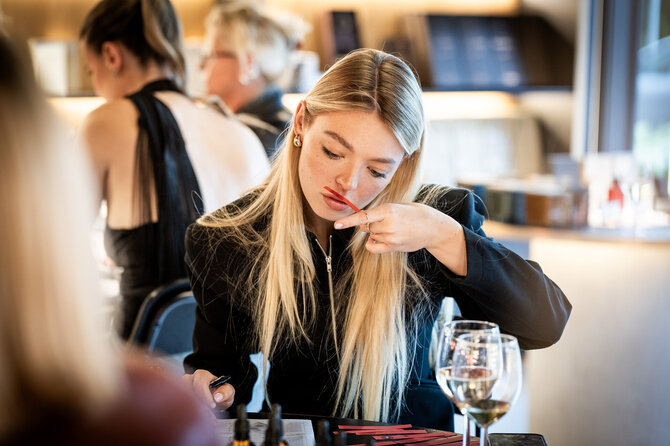 Kviestiniai svečiai kvapų kūrėjų renginyje