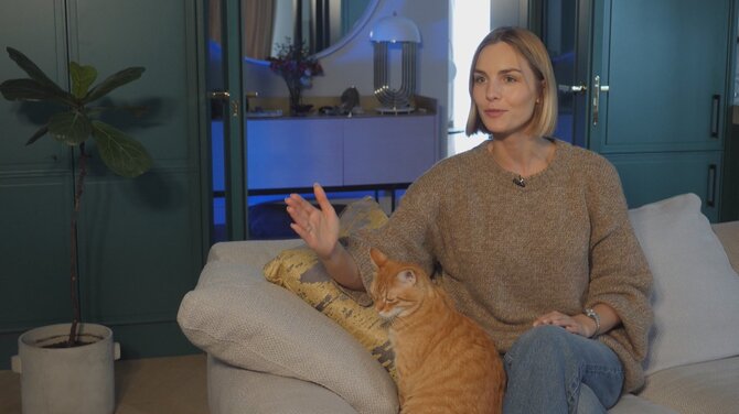 Stop kadras/Julija Steponavičiūtė TV laidoje