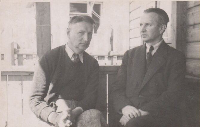 Maironio lietuvių literatūros muziejaus (MLLM) archyvas/Balys Sruoga su broliu Juozu Sruoga, 1938 m.