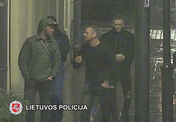 Vilniaus apskr. VPK nuotr./Policija prašo atpažinti nuotraukose užfiksuotus asmenis