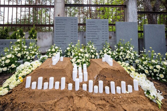 LSMU nuotr./Iškilmingai palaidoti savo kūnus mokslui paaukojusių žmonių palaikai