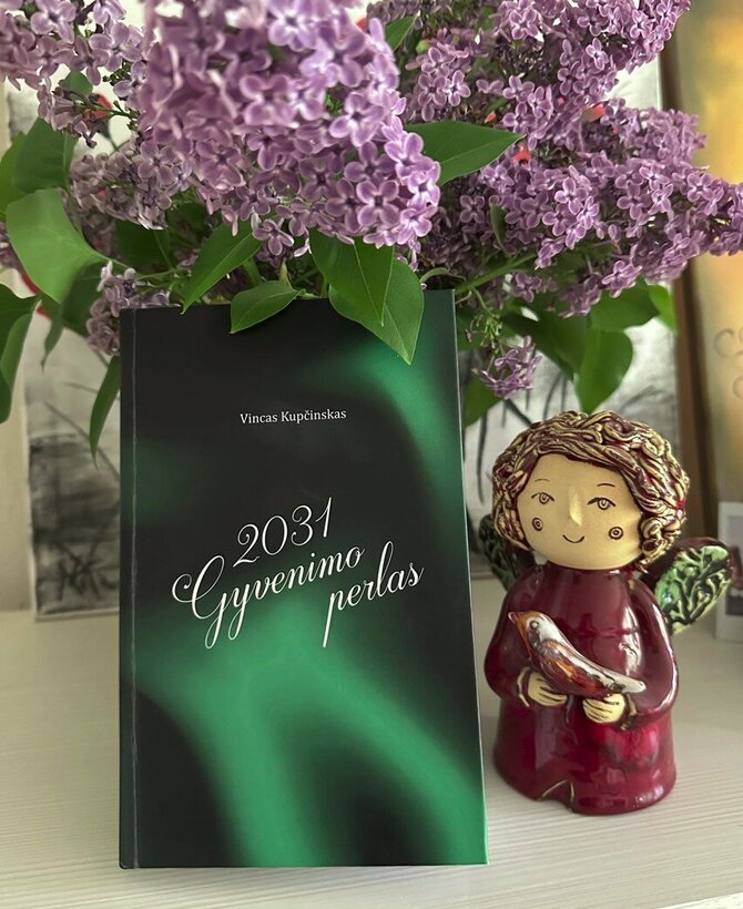 varenaplius.lt nuotr./„2031 Gyvenimo perlas. Aforizmai, mintys, gyvenimo dėsniai“