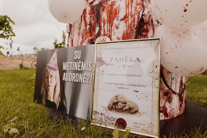 Organizatorių nuotr./„Tušti narvai“ protestas