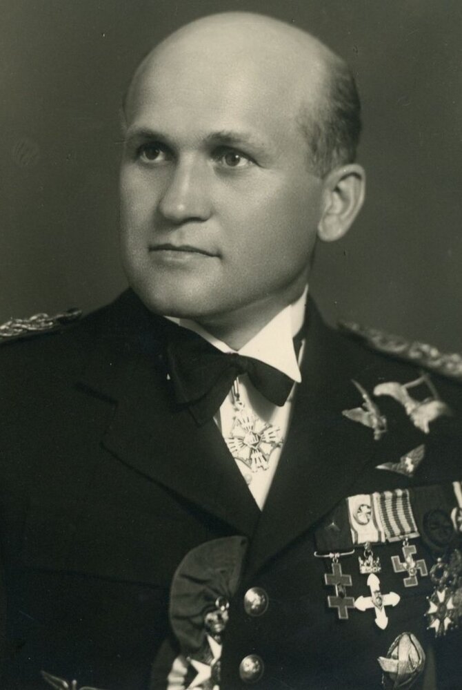 Vytauto Didžiojo karo muziejaus nuotr. /Lietuvos kariuomenės Karo aviacijos viršininkas plk. Antanas Gustaitis, 1937 m.