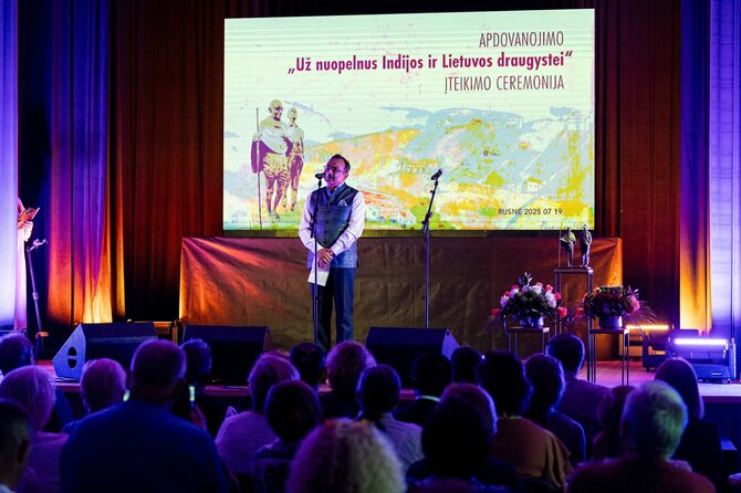 Rusnės bendruomenės nuotr./Rusnėje paminėtas paminklo Gandžiui ir Kallenbachui dešimtmetis