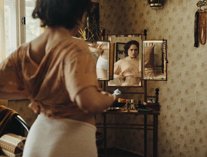 Organizatorių nuotr./Kadras iš filmo „Žvelgiant į saulę“. Rež. M. Schilinski