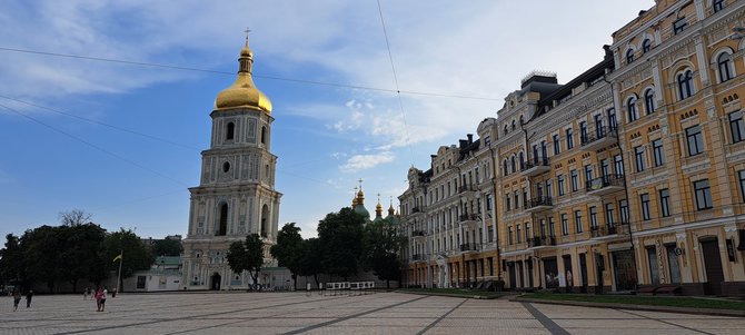 R. Dedialos nuotr./Šv. Sofijos aikštė (ukr. Софійська площа) ir Šv. Sofijos soboro varpinė (ukr. Дзвіниця Софійського собору)