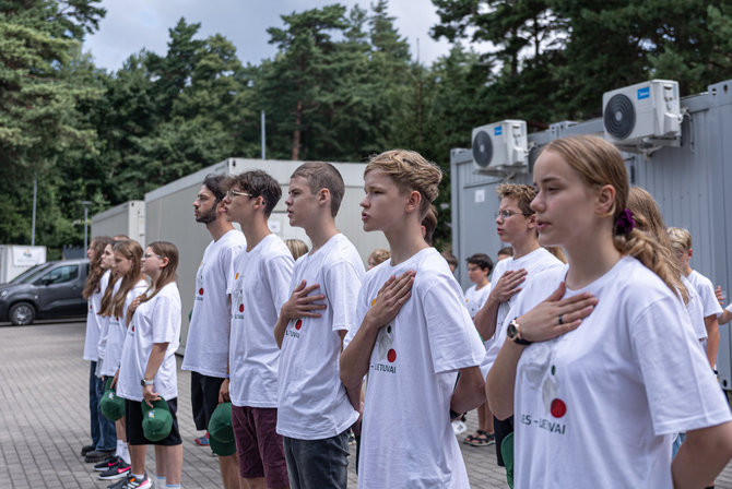 Organizatorių nuotr./Stovyklos atidarymas