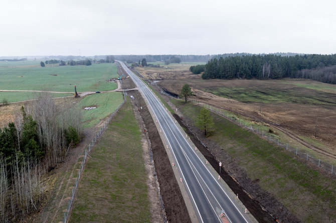 Bendrovės nuotr./Eismui atidarytas atnaujintas 30 km kelio ruožas nuo Molėtų iki Utenos 