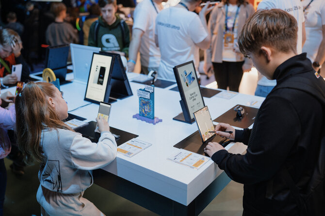 Joanos Suslavičiūtės nuotr./Vilniuje finišavo „Galaxy S25 Ultra“ čempionatas: įtemptose kovose rungėsi stipriausi „Brawl Stars“ žaidėjai Lietuvoje
