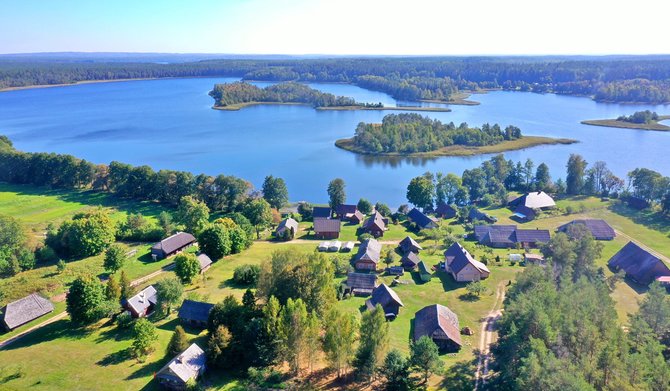 „Namudės“ nuotr./Parduodama išskirtinė sodyba, Šuminų k., Utenos raj.