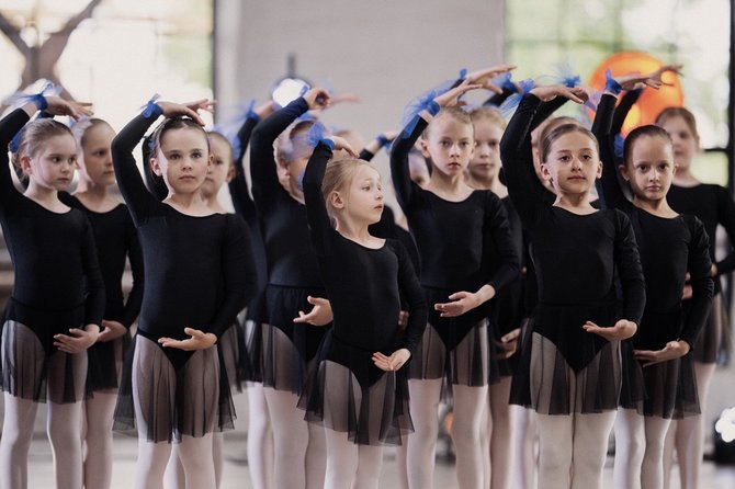 Agnės Kavaliauskaitės šokių studijos nuotr./Būrelių gidas tėvams: mažiesiems išsirinkite šokių pamokas, kurios užaugins ateities scenos žvaigždes 