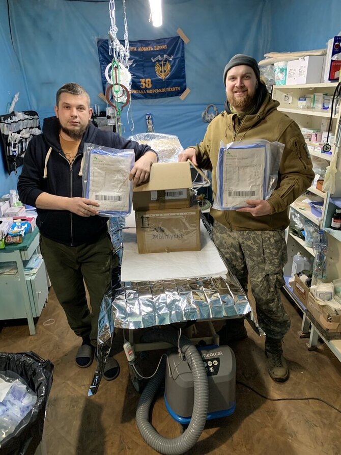 Asmeninio archyvo nuotr./Medicininę įrangą į Ukrainą vežantis gydytojas: „Matau lėtinį nuovargį kolegų veiduose“
