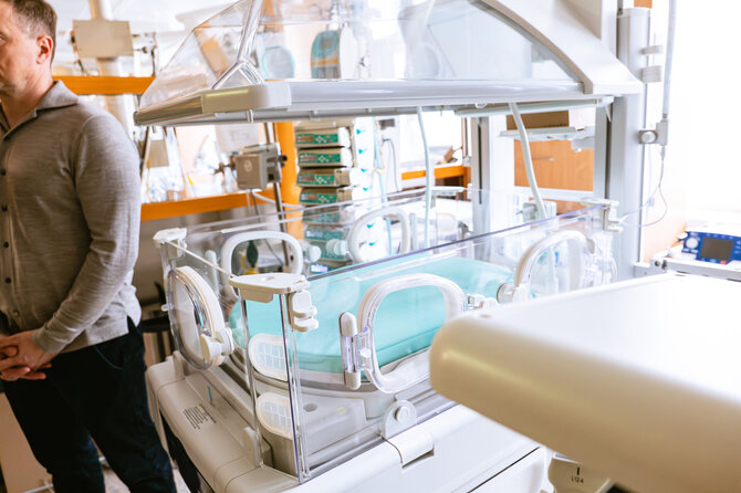 Pranešimo aut. nuotr./Santaros klinikų vaikų anestezijos ir intensyviosios terapijos skyrių pasiekė gyvybiškai svarbi dovana
