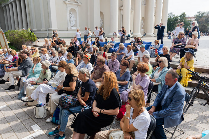 Patricija Adamovič / BNS/Valdo Papievio knygos „Ankančiam pasauly“ pristatymas