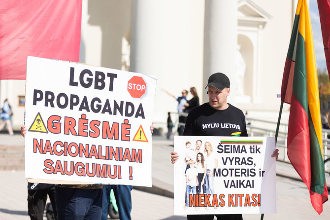 Patricija Adamovič / BNS/Protestas prieš LGBT eitynes