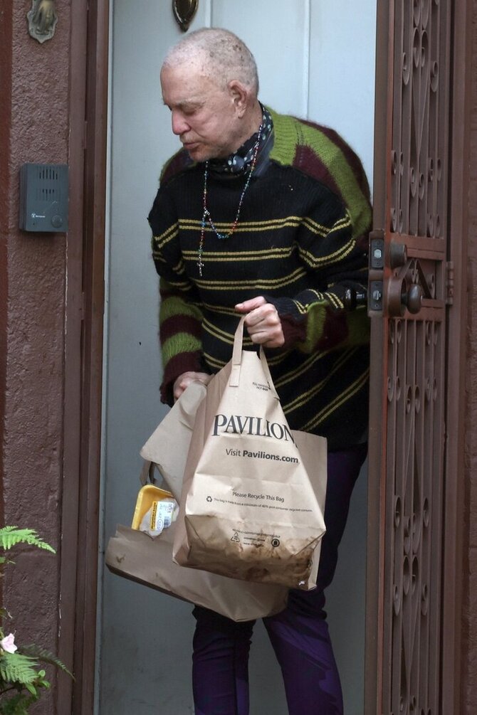Vida Press nuotr./Mickey Rourke'as
