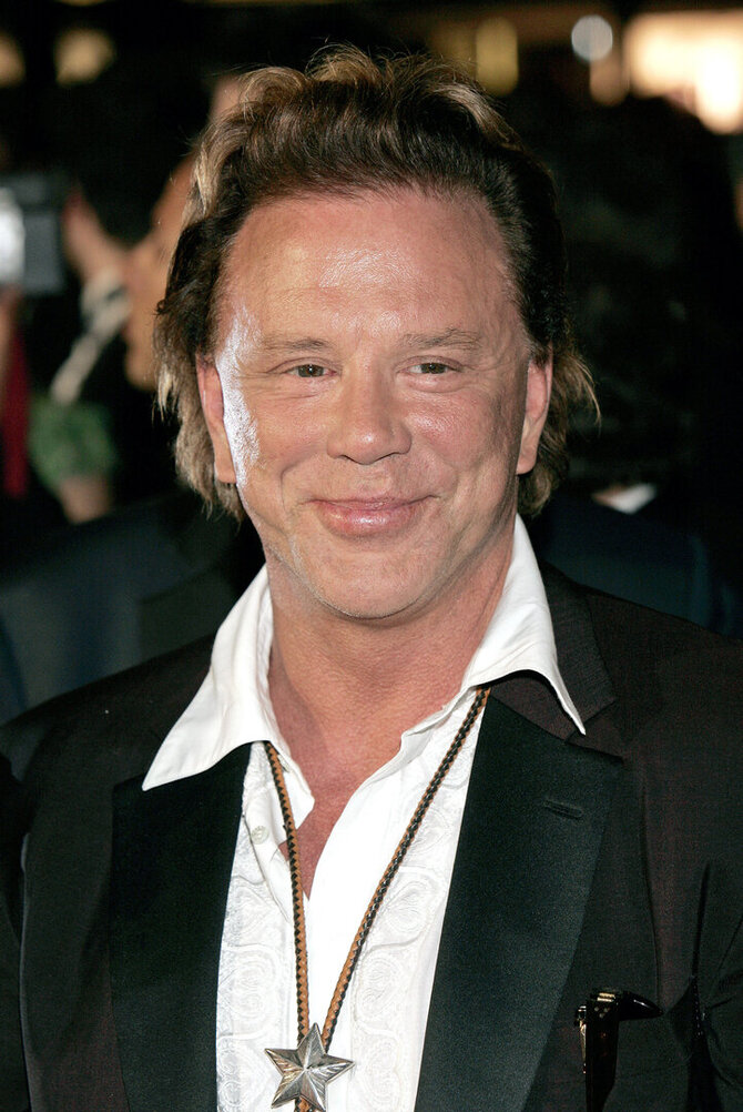 Vida Press nuotr./Mickey Rourke'as