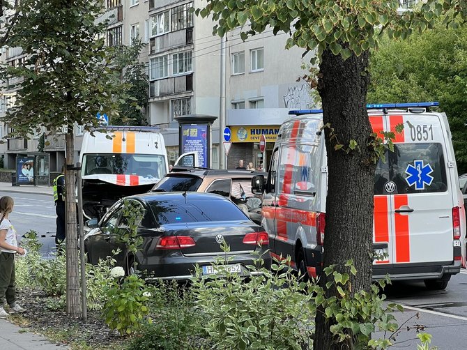 15min skaitytojo nuotr./Avarija Antakalnyje, Vilniuje