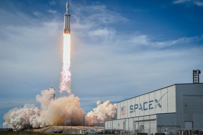Miguel J. Rodriguez Carrillo /SpaceX „Falcon Heavy“ raketa pakėlė orų palydovą GOES-U