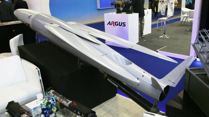 Kadras iš vaizdo įrašo/Sparnuotoji raketa LCCM Mk-2