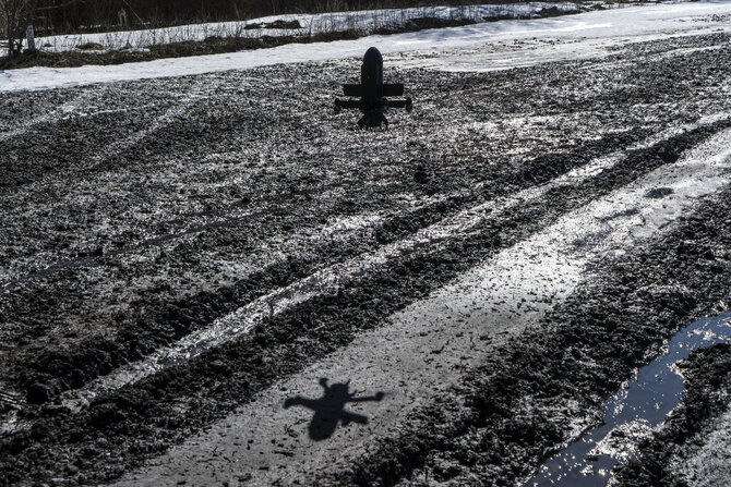Brendan Hoffman/ „The New York Times“/Ukrainos dronų perėmėjai