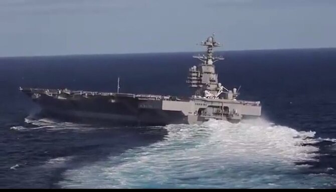 Kadras iš vaizdo įrašo/Lėktuvnešis „USS Harry S. Truman“ daro manevrą