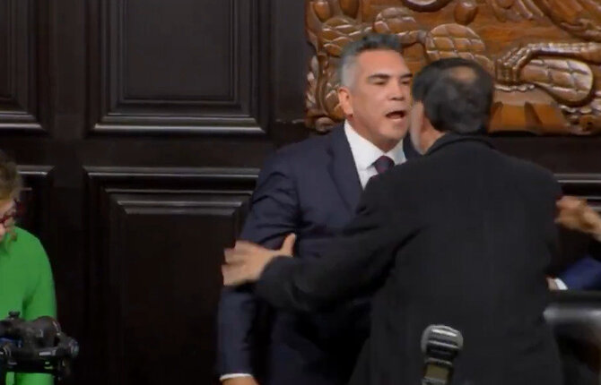 Kadras iš vaizdo įrašo/Meksikos Senatas