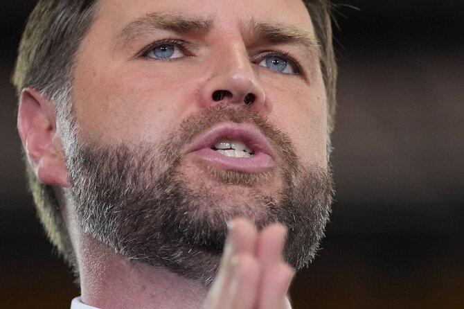 AFP/ „Scanpix“/J.D.Vance'as
