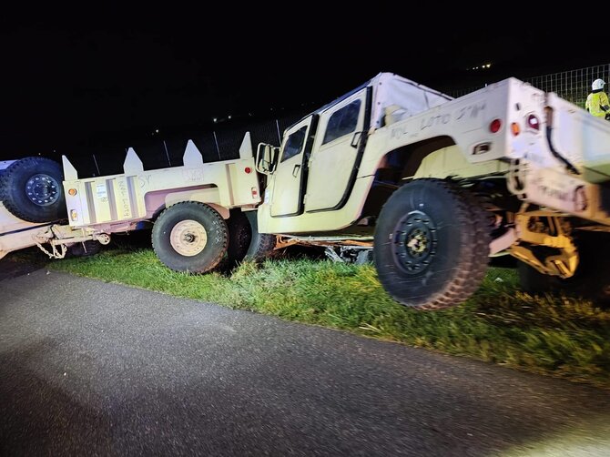 KW PSP Poznań/ „Facebook“/Lenkijoje susidūrė autobusas ir „Humvee“ karinis konvojus