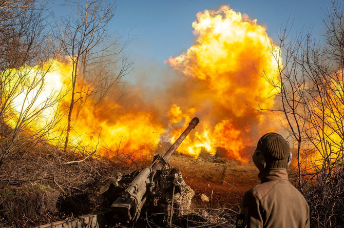 „Reuters“/„Scanpix“/Ukrainos kareivis prie Soledaro miesto