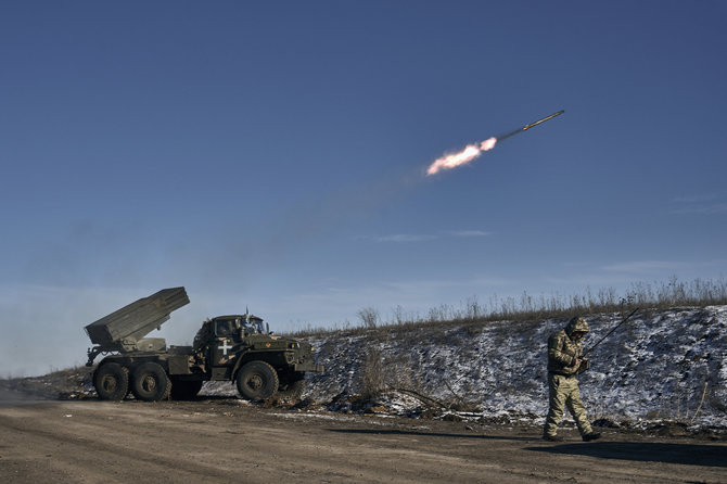 „AP“/„Scanpix“/Ukrainos ginkluotosios pajėgos prie Soledaro miesto 