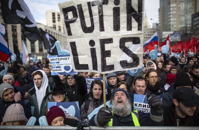„AP“/„Scanpix“/2019 metų Maskvoje vykusio protesto už žiniasklaidos laisvę akimirka