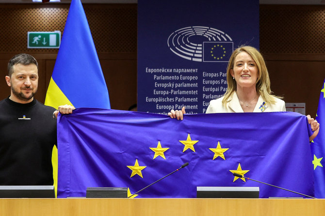 „Reuters“/„Scanpix“/V.Zelenskis ir Europos Parlamento pirmininkė Roberta Metsola