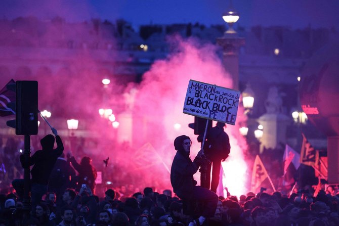 „AFP“/„Scanpix“/Protestas Paryžiuje