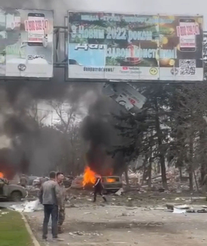 Kadras iš vaizdo įrašo/ Volodymyro Zelenskio „Telegram“ kanalas/Slovjanskas po rusų atakos