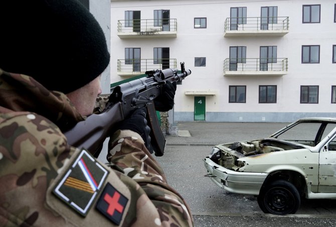 „AFP“/„Scanpix“/Rusijos Specialiųjų pajėgų universiteto pratybos Čečėnijoje