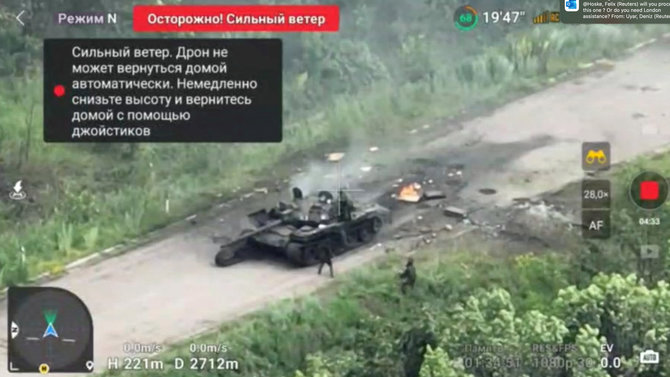 „Reuters“/„Scanpix“/Ukrainos pajėgos sunaikino rusų tanką prie Bachmuto