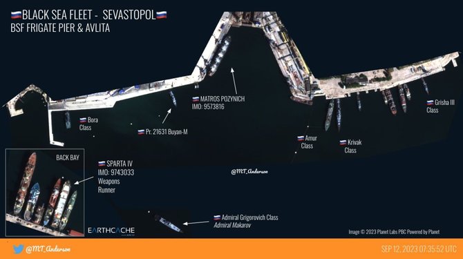 „Krym Reali“/ „Telegram“/Rusijos karinio jūrų laivyno laivai Sevastopolio įlankoje rugsėjo 12 d.