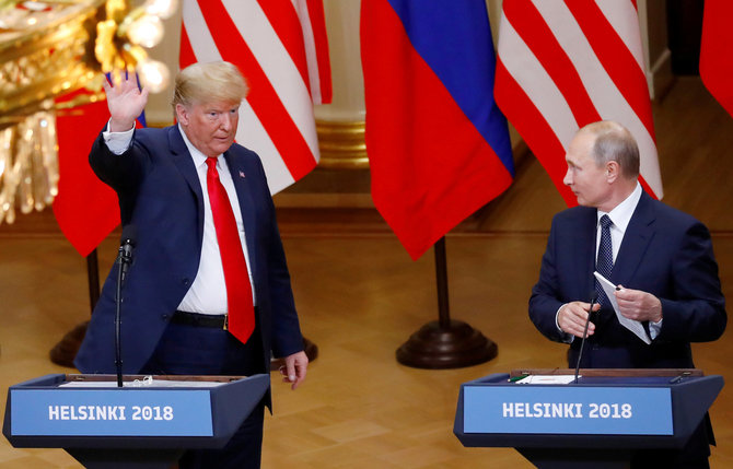 „Reuters“/„Scanpix“/Buvęs JAV prezidentas Donaldas Trumpas ir Rusijos lyderis Vladimiras Putinas