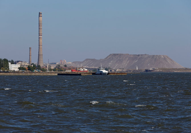 „Reuters“/„Scanpix“/Azovo jūra Mariupolyje
