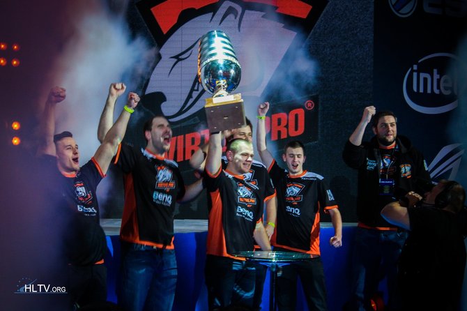 HLTV nuotr./„Virtus.pro“ po pergalės „Major“