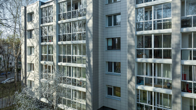 Nuotrauka iš APVA archyvo./Atnaujintas daugiabutis Antakalnio gatvėje, Vilniuje.