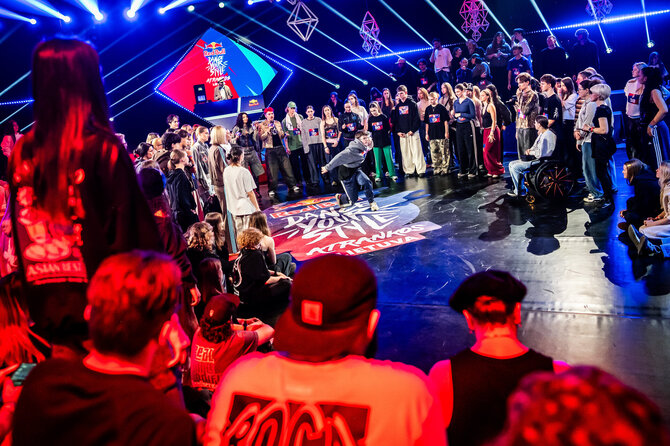 Vytauto Dranginio nuotr./Šokių kovų „Red Bull Dance Your Style“ akimirka