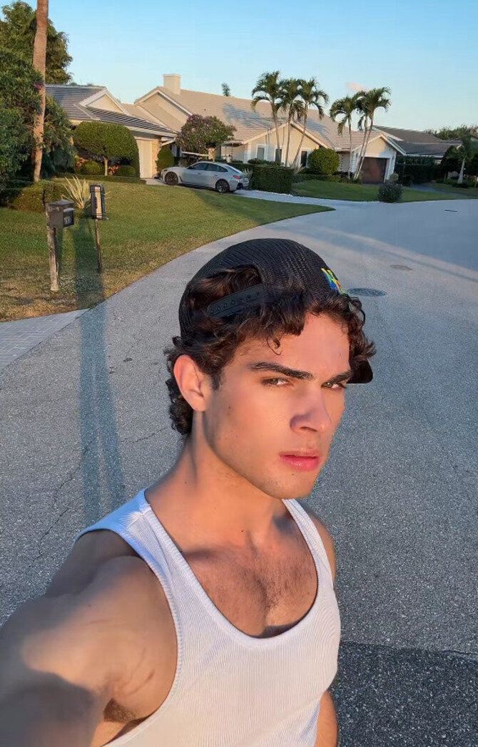 „Instagram“ nuotr./Bradenas Petersas