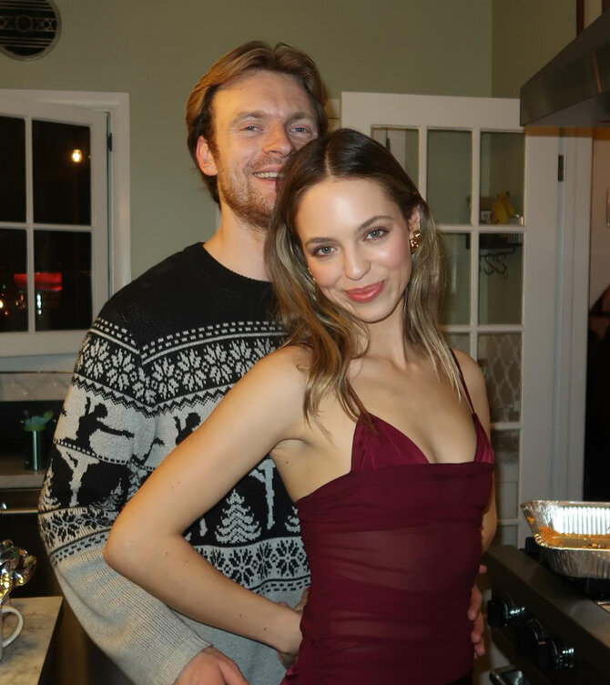 „Instagram“ nuotr./Finneas Eilish ir Claudia Sulewski